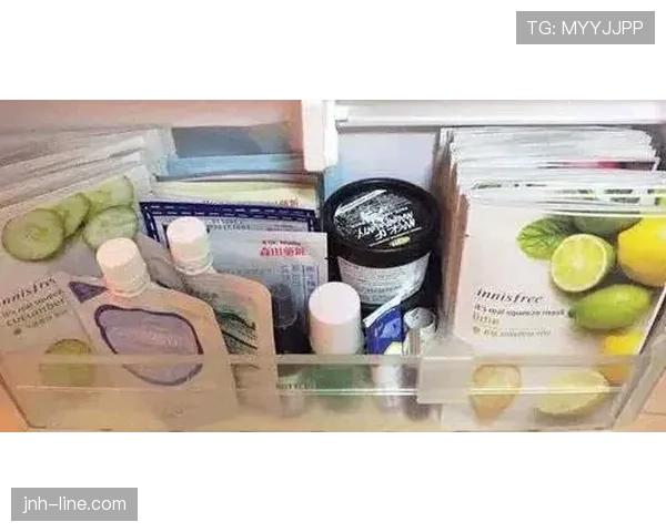 丁霞家的冰箱里居然塞满了能量胶,这玩意儿比面膜还贵? 丁霞家的冰箱里居然塞满了能量胶,这玩意儿比面膜还贵?
